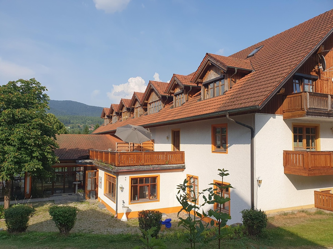 Ferienwohnung "SonnenZeit"
